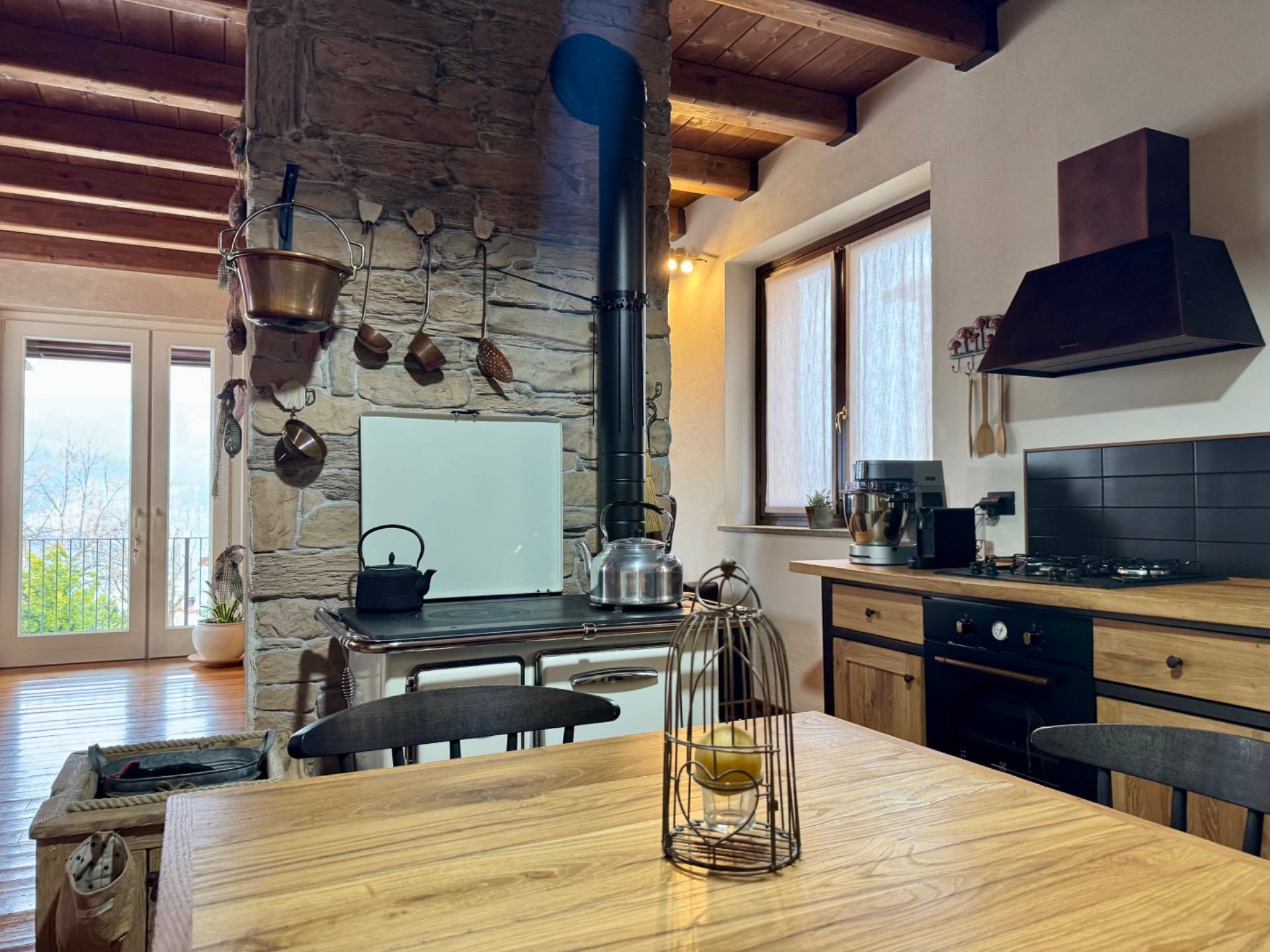 Villa in vendita a Scagnello