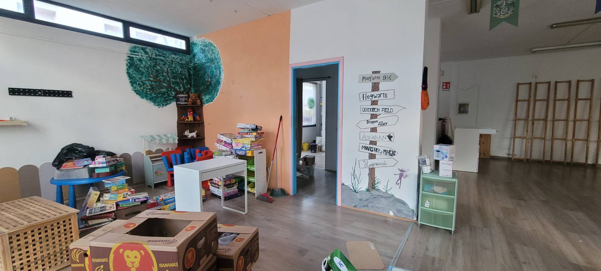 Locale commerciale in affitto a Cascina