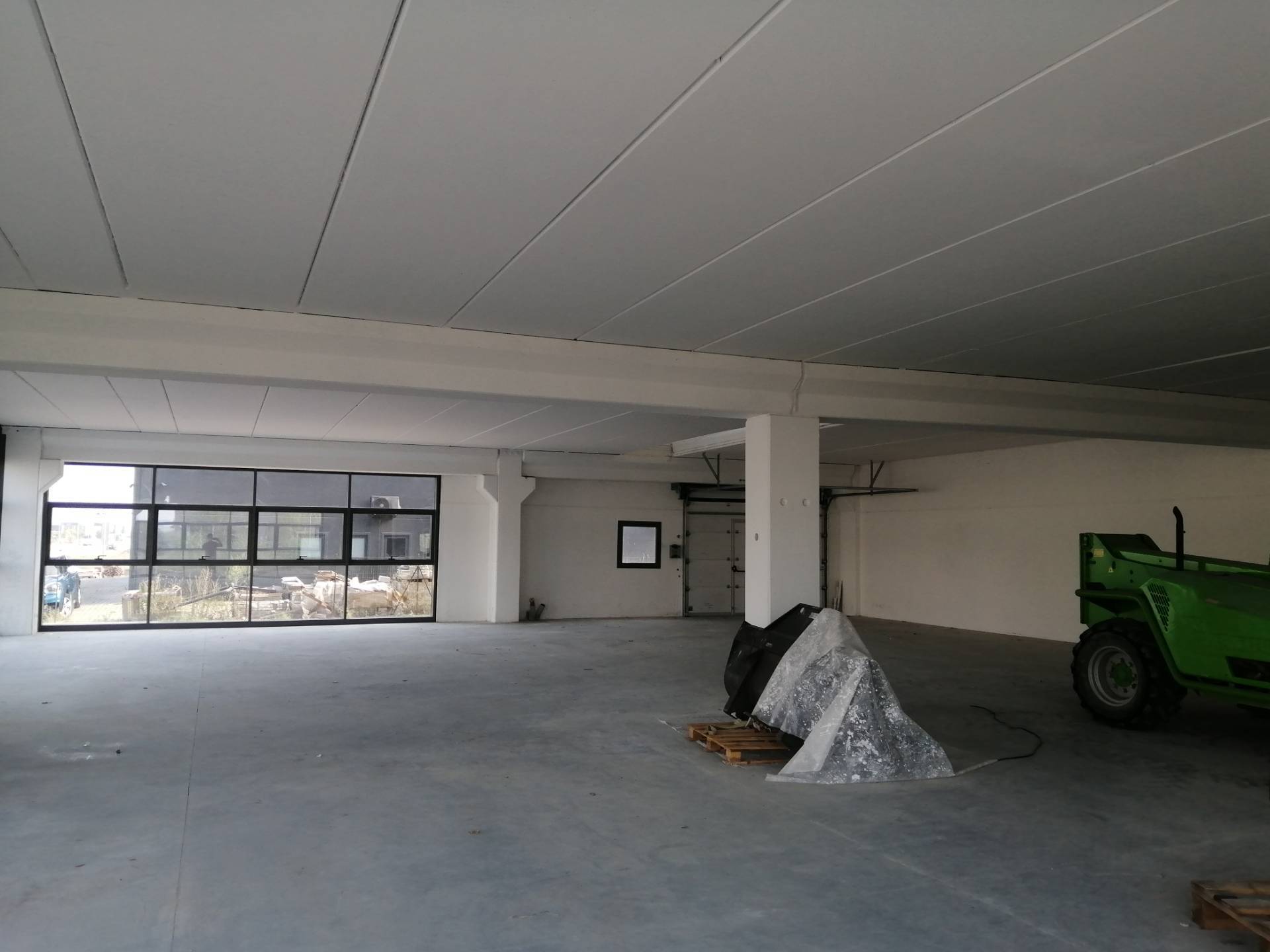 Attivit commerciale in affitto a Ponsacco