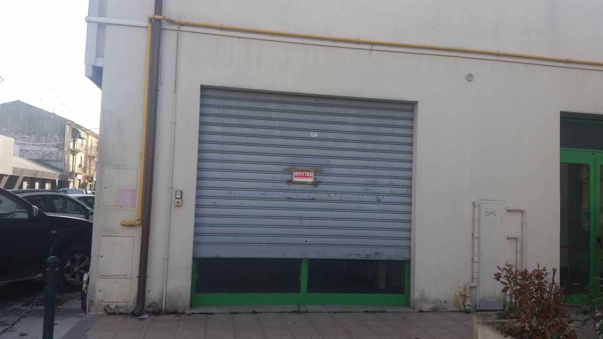 Locale commerciale in vendita a Ponsacco