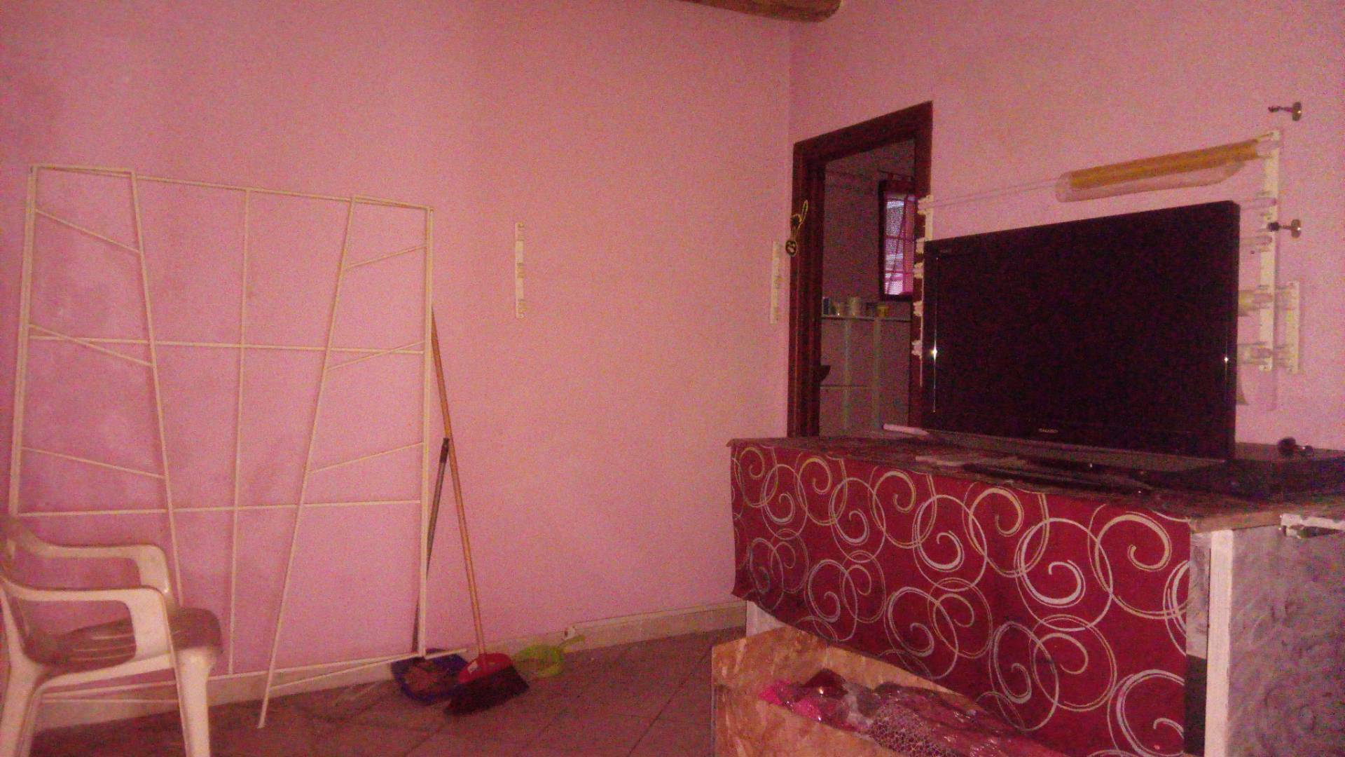 Locale commerciale in affitto a Ponsacco