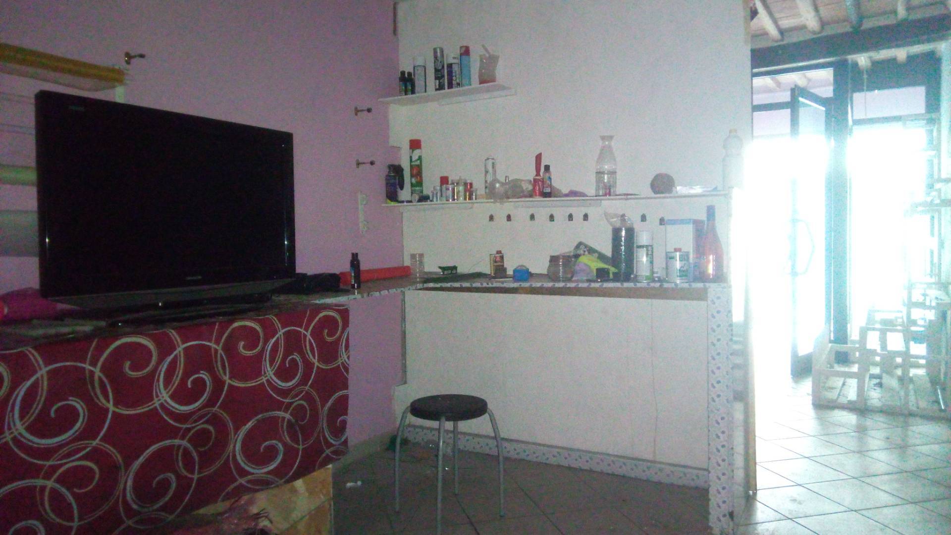 Locale commerciale in affitto a Ponsacco