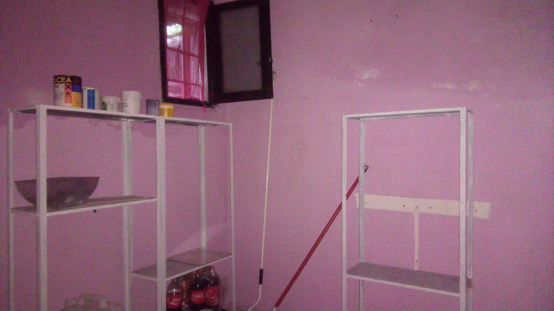 Locale commerciale in affitto a Ponsacco