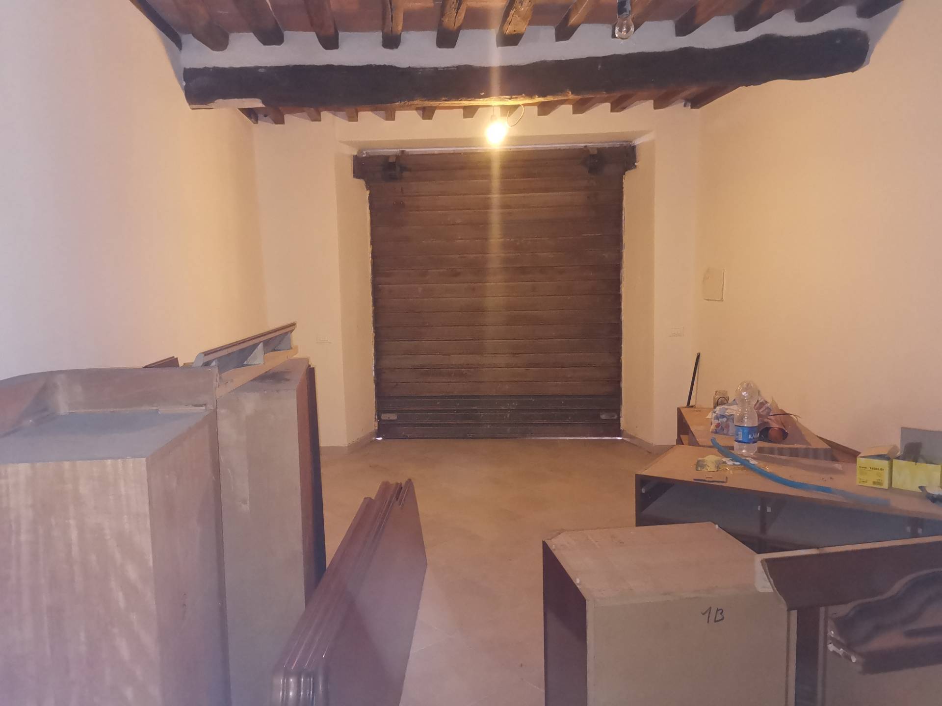 fondo artigianale in affitto a Buti