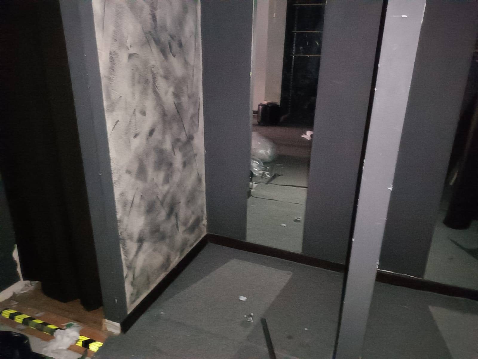 Locale commerciale in affitto a Pontedera, Centro