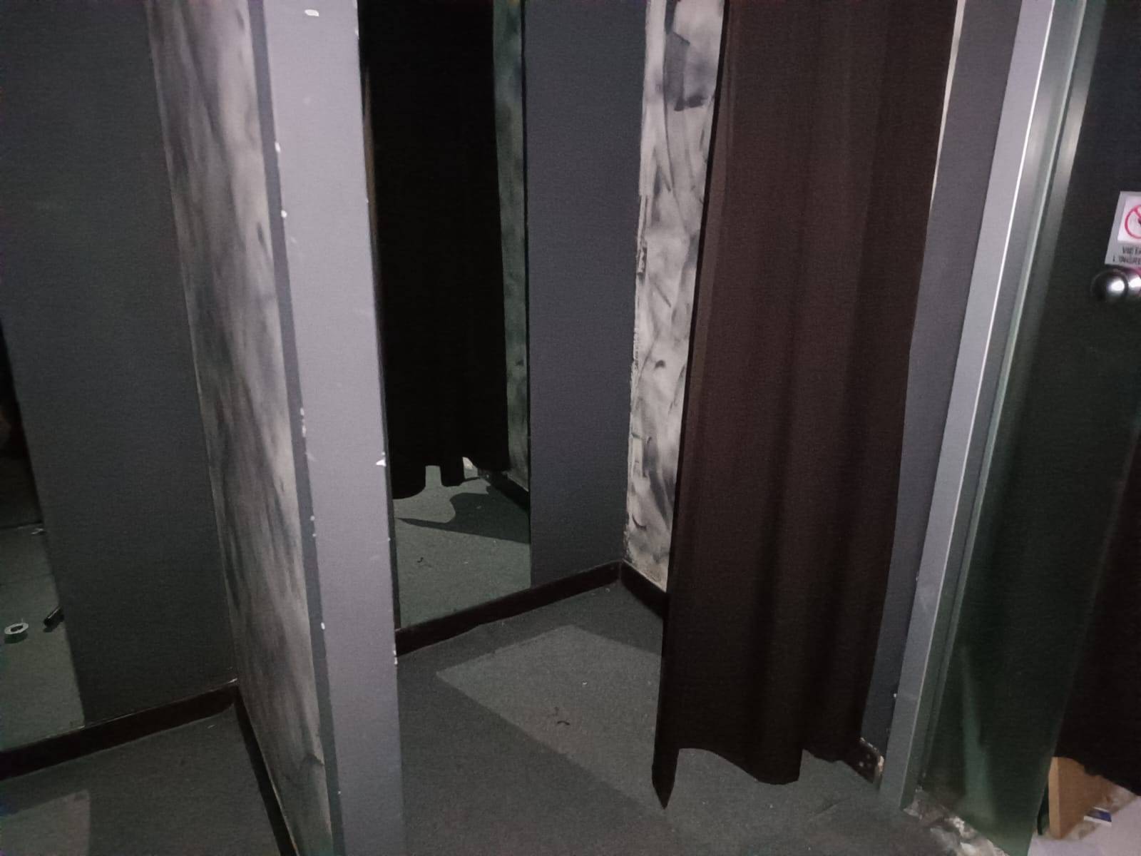 Locale commerciale in affitto a Pontedera, Centro