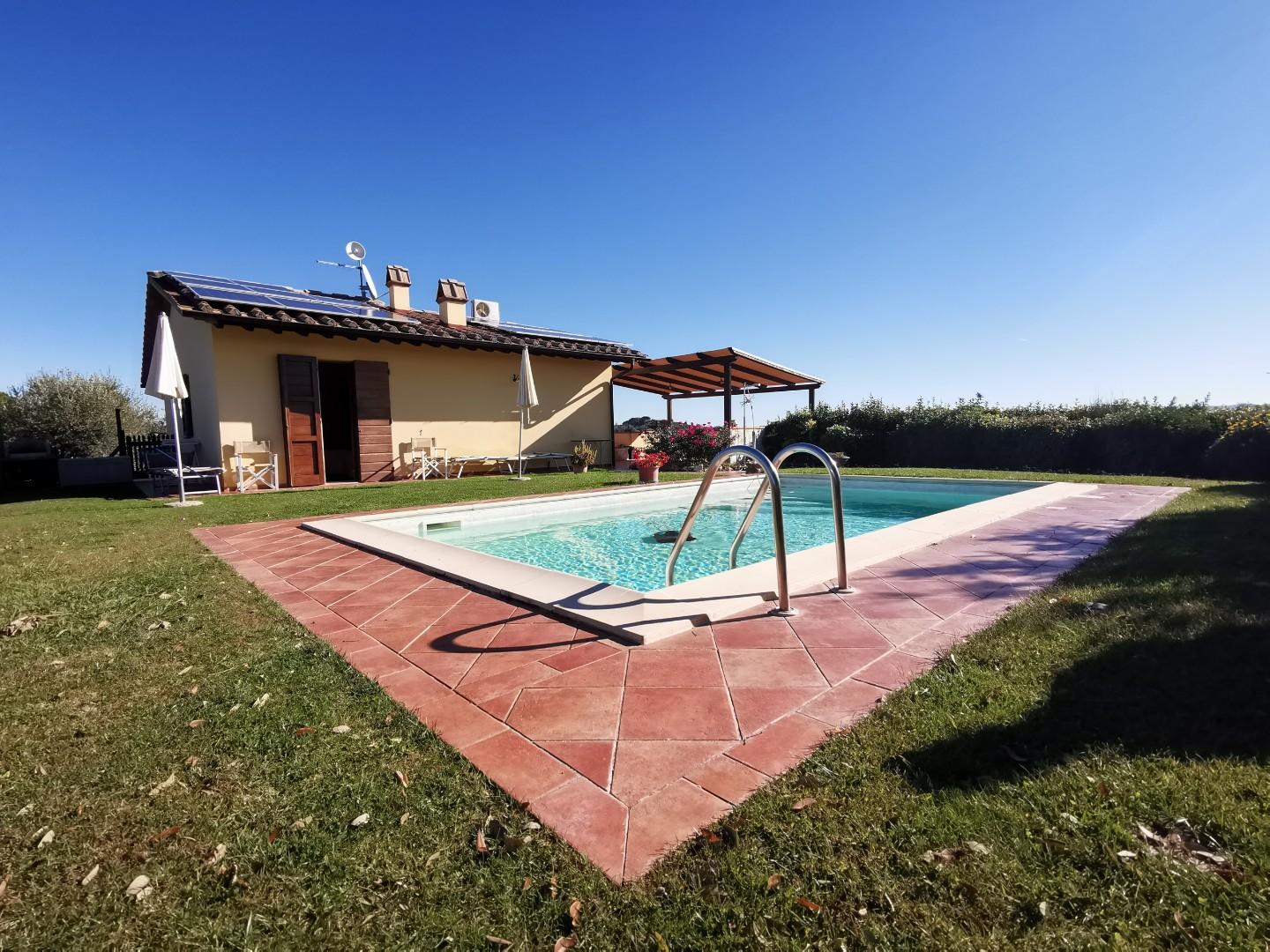Casa indipendente con giardino a Palaia