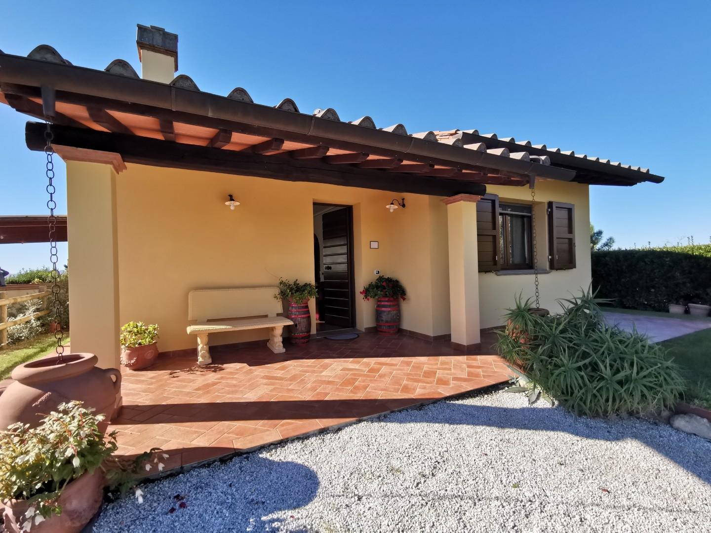 Casa indipendente con giardino a Palaia