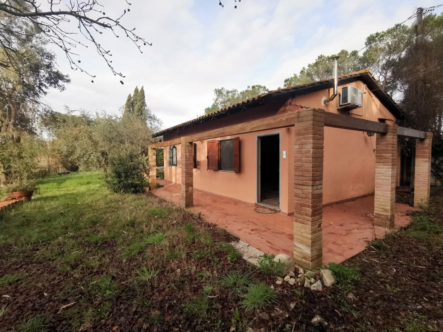 Casa indipendente con giardino a Fucecchio