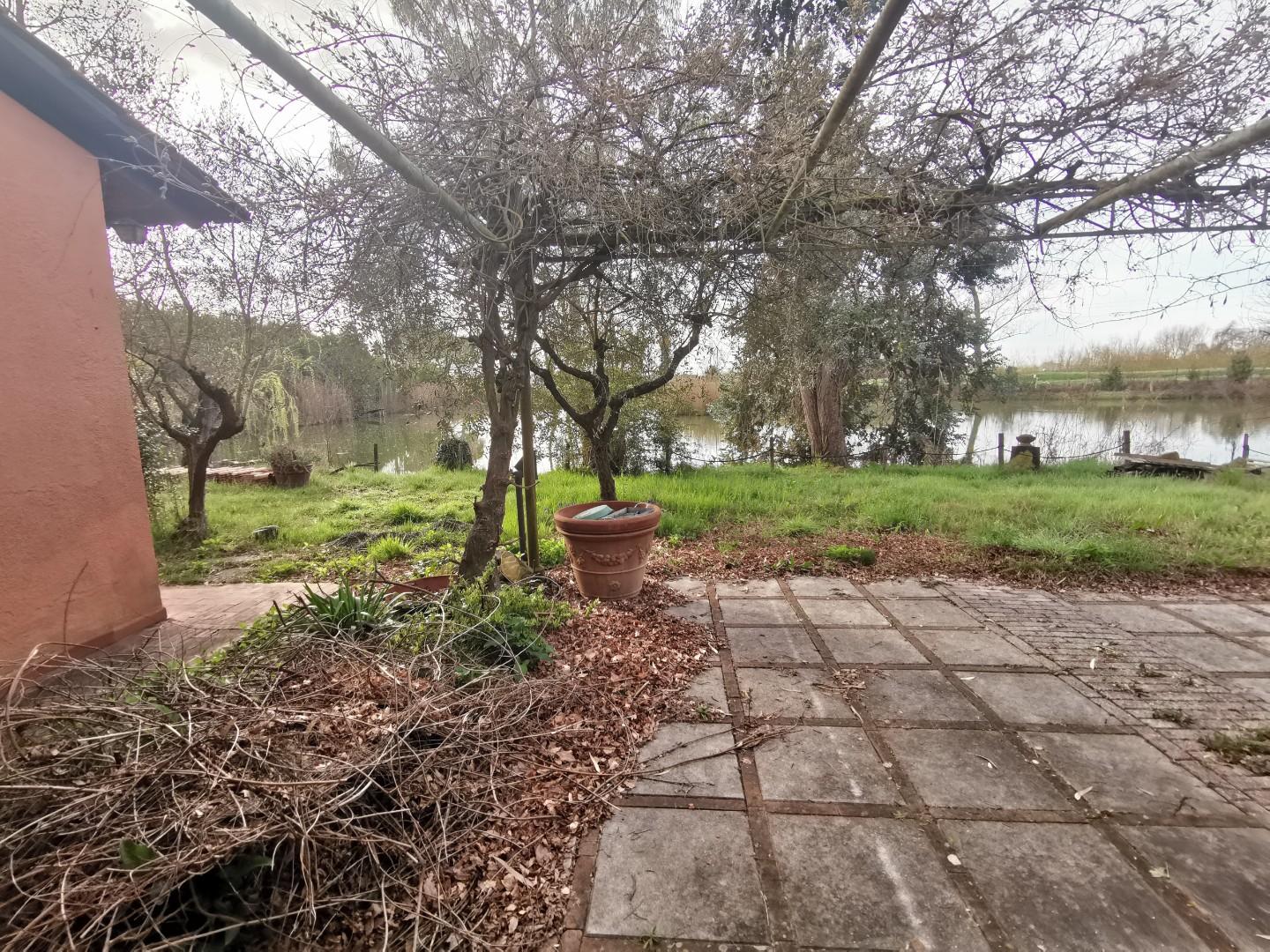 Casa indipendente con giardino a Fucecchio