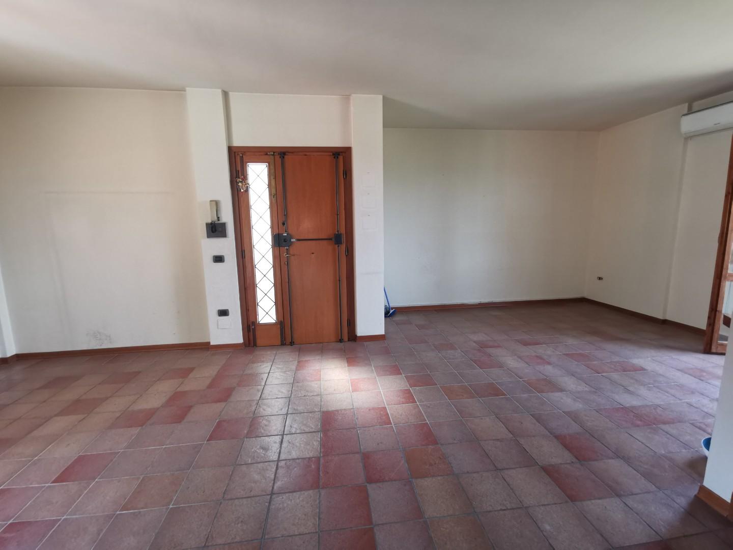Appartamento con terrazzo a Santa Croce sull'Arno