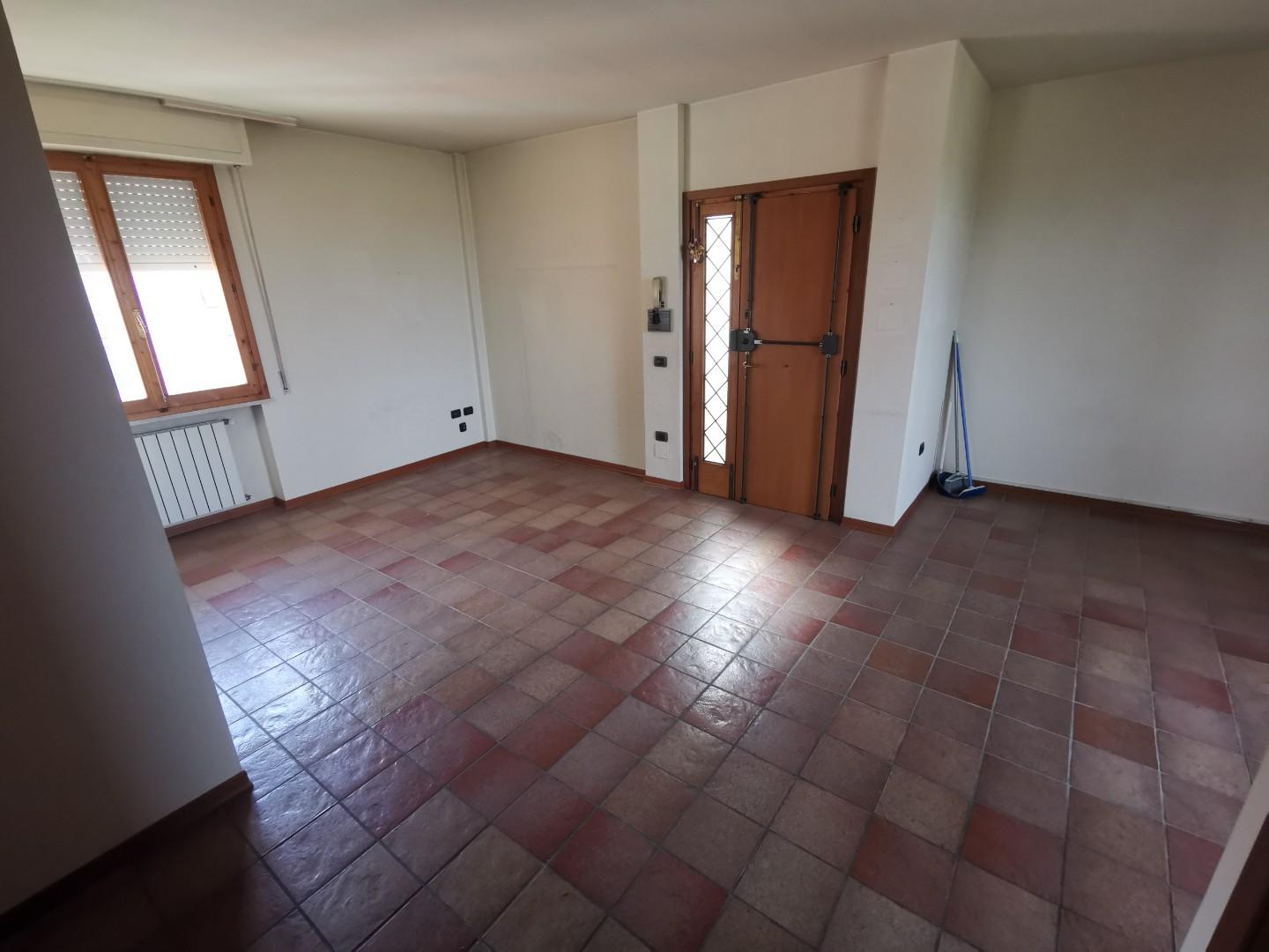 Appartamento con terrazzo a Santa Croce sull'Arno