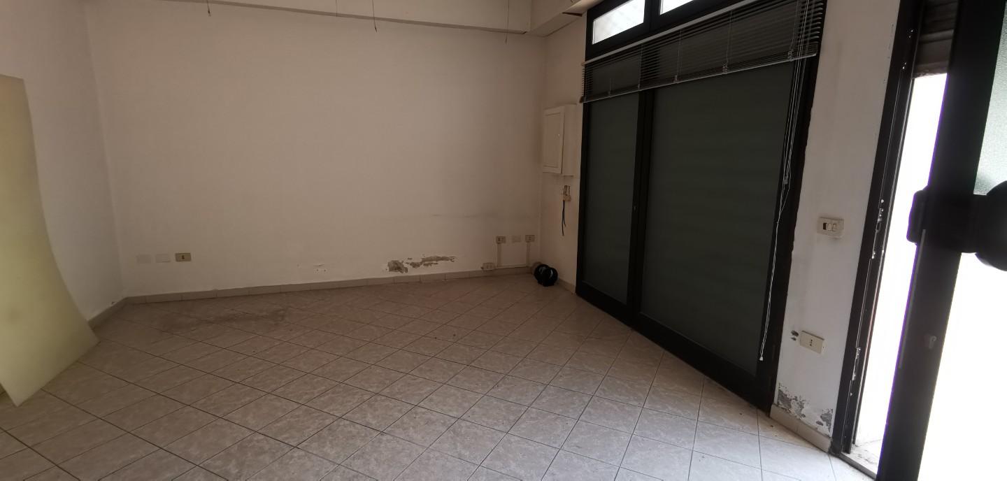 Negozio in affitto a Fucecchio