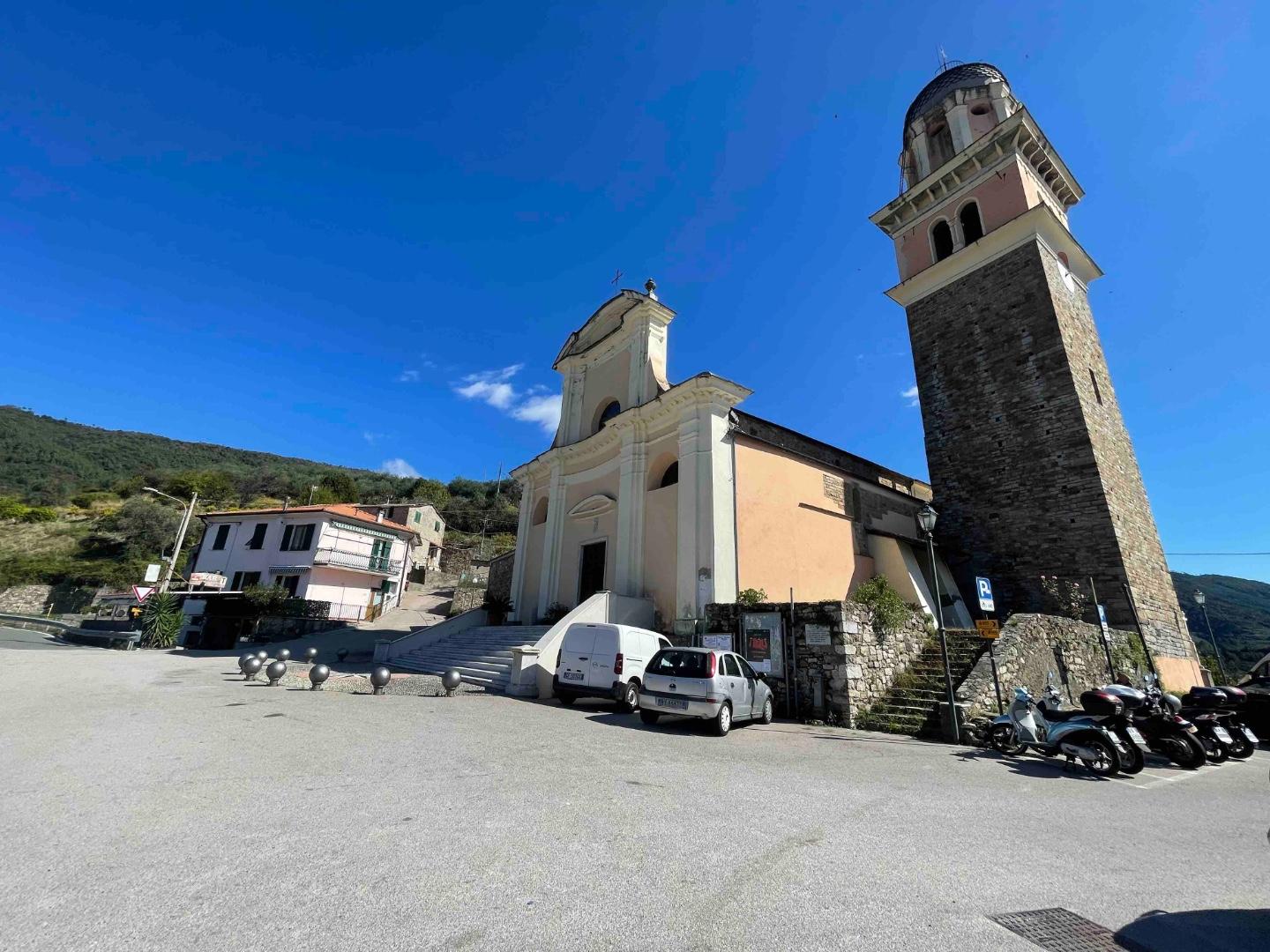Casa indipendente con giardino, Levanto montale