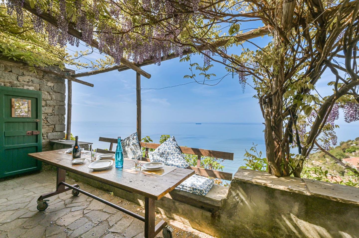 Rustico con giardino, La Spezia campiglia