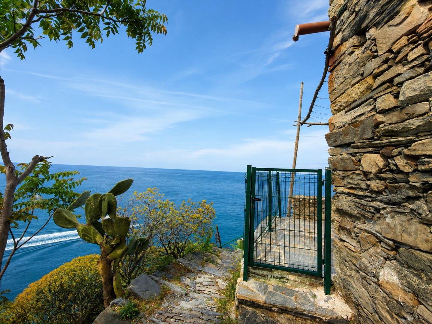 Rustico con giardino, La Spezia campiglia