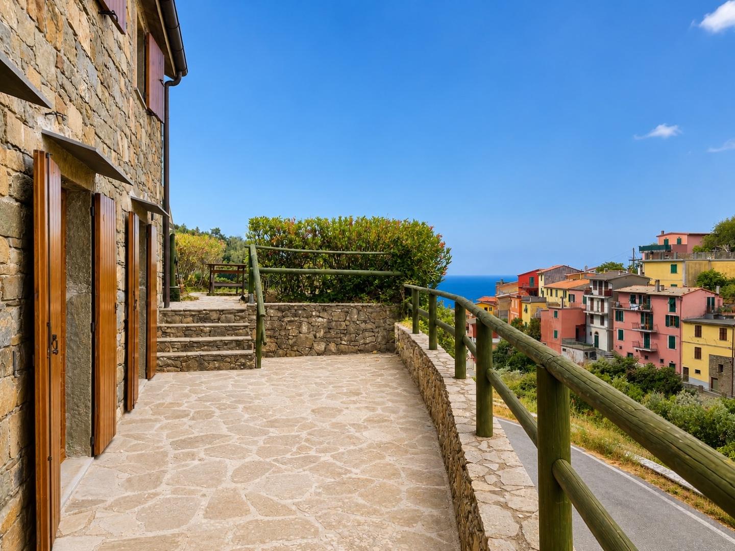 Rustico con giardino, Riomaggiore manarola