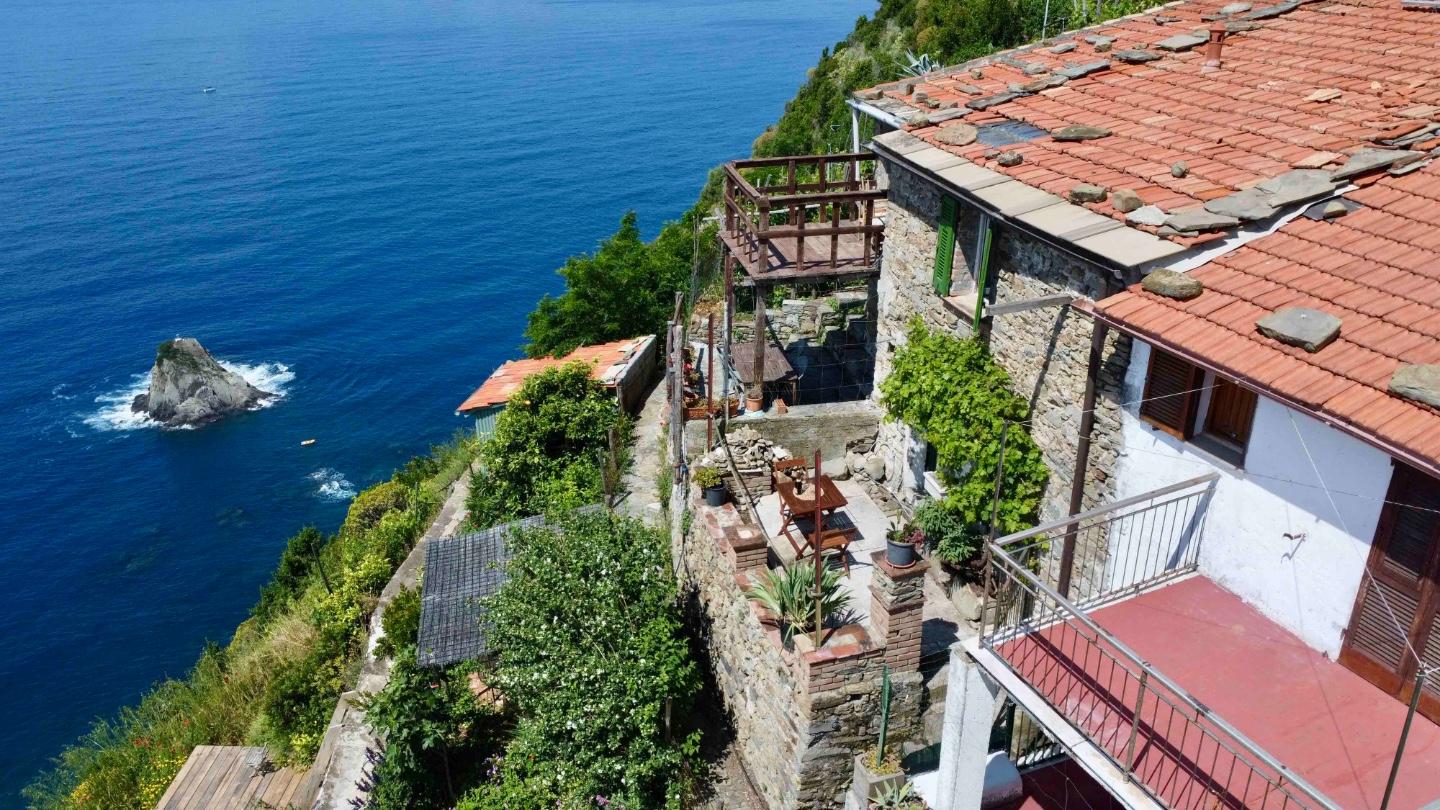 Casa indipendente con terrazzo, La Spezia campiglia