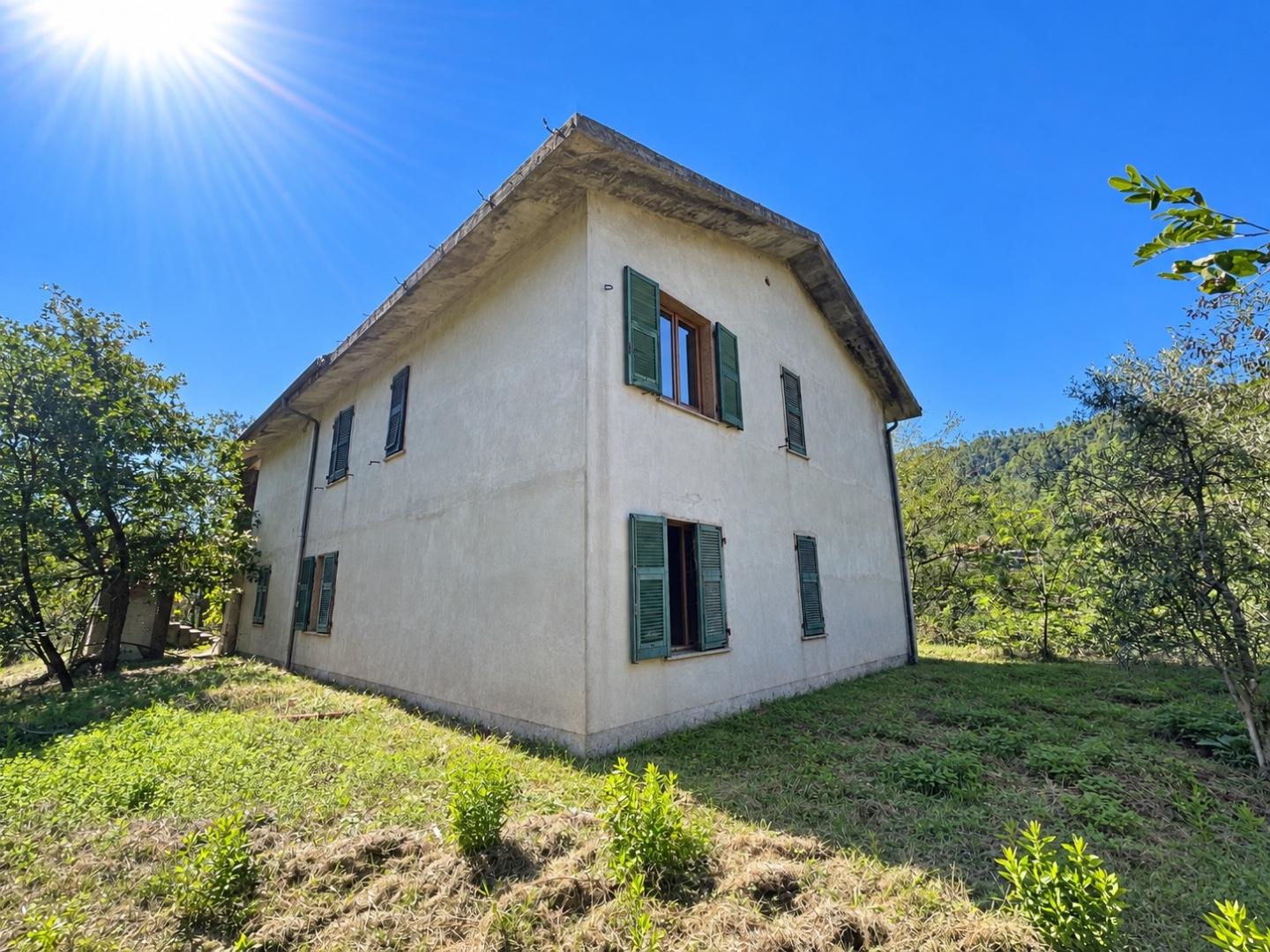 Casa indipendente con terrazzi, Ricc� del Golfo di Spezia valgraveglia