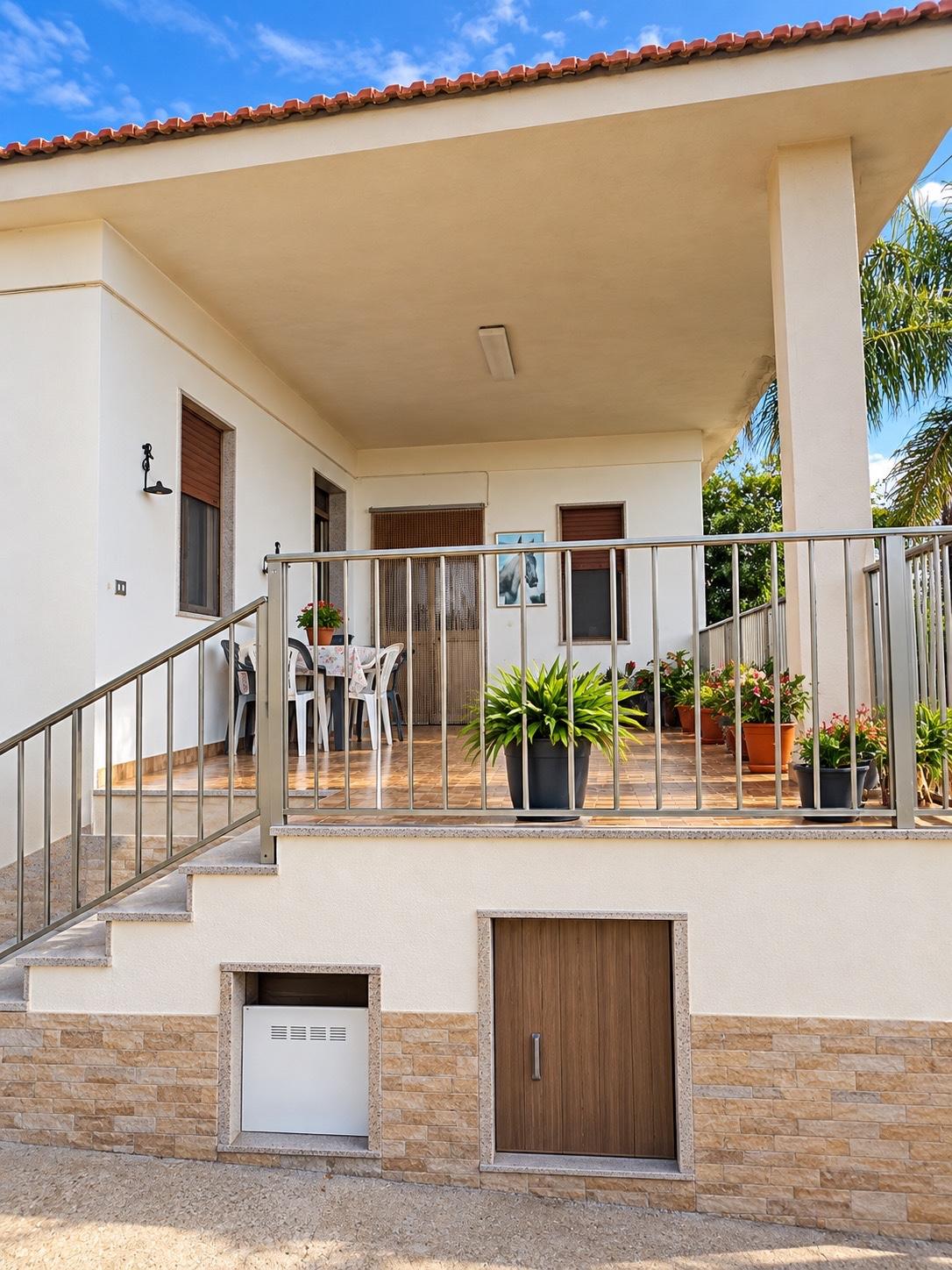 Casa indipendente con terrazzo, Ispica scorsone