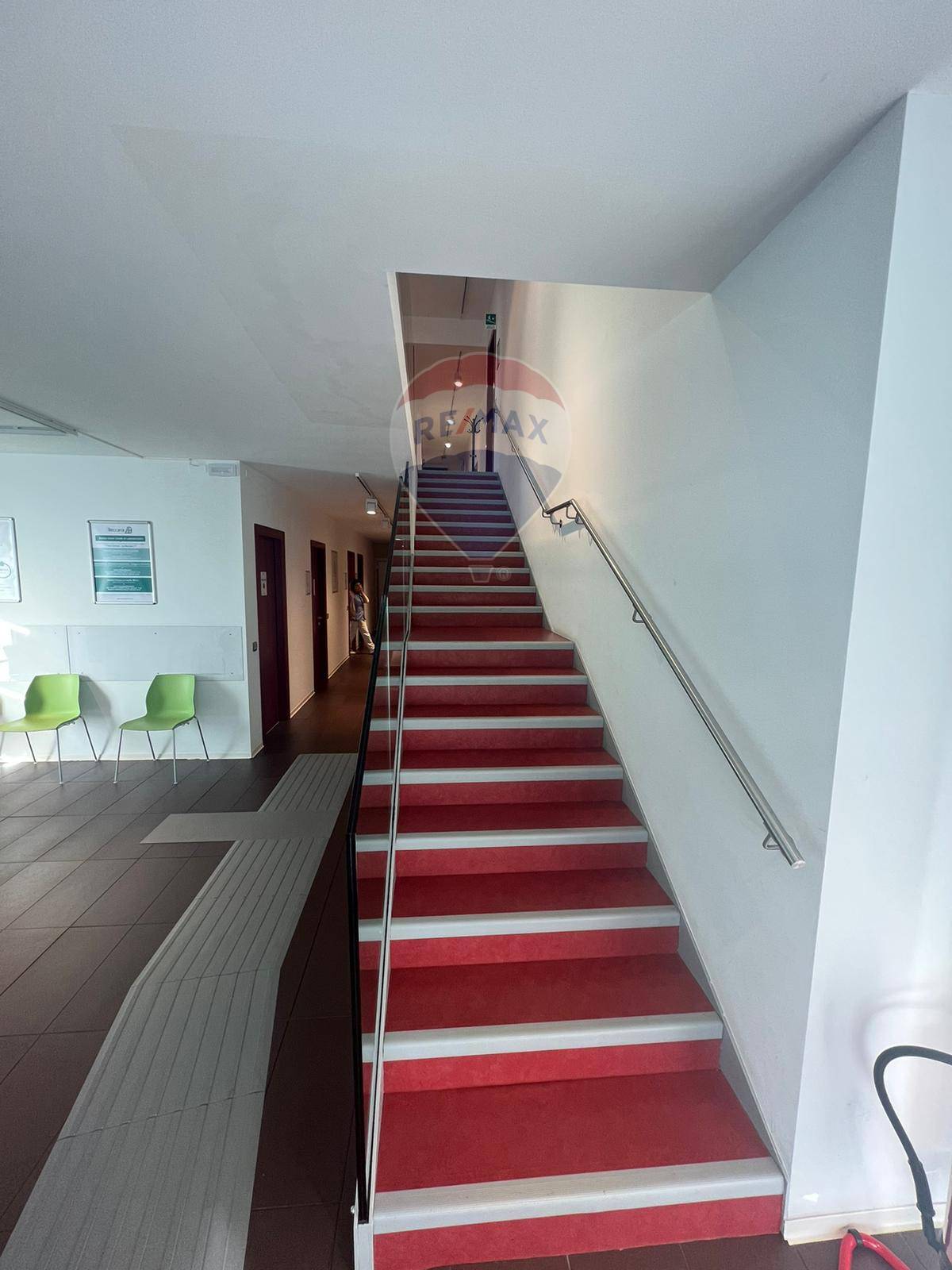 Ufficio in affitto a Varese, Calcinate del Pesce