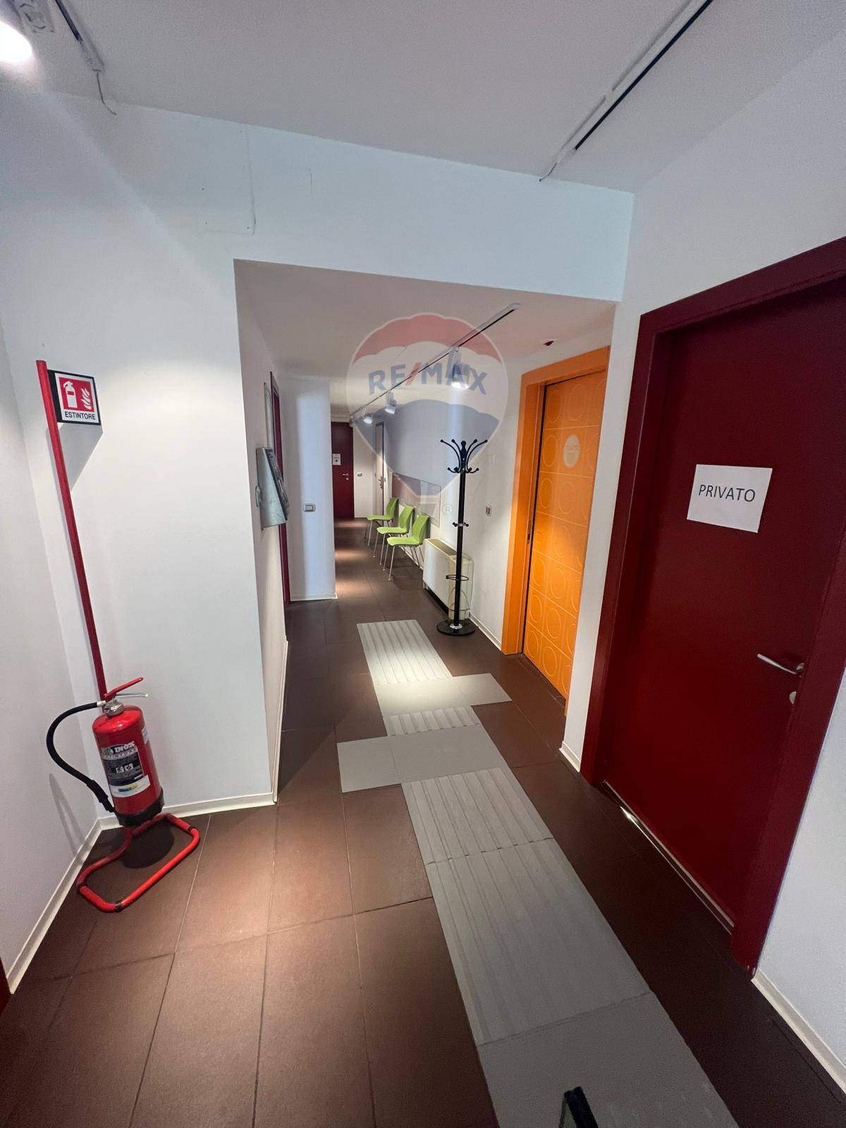 Ufficio in affitto a Varese, Calcinate del Pesce