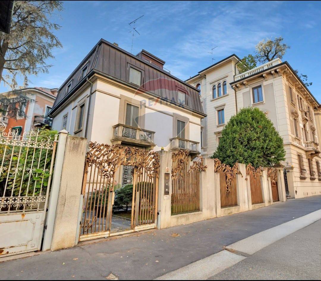 Villa singola in affitto a Milano, Arco della Pace