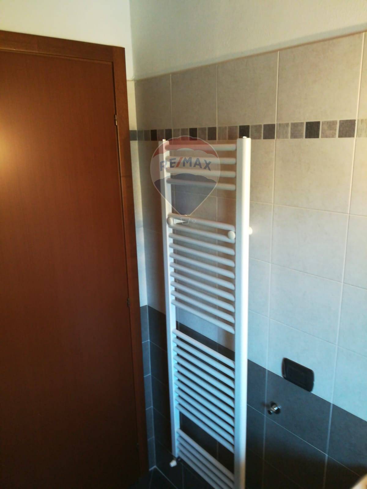 Appartamento in vendita a Gavirate, Groppello