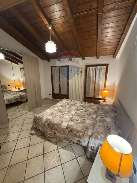 Casa Semindipendente in vendita a Gavirate, Groppello