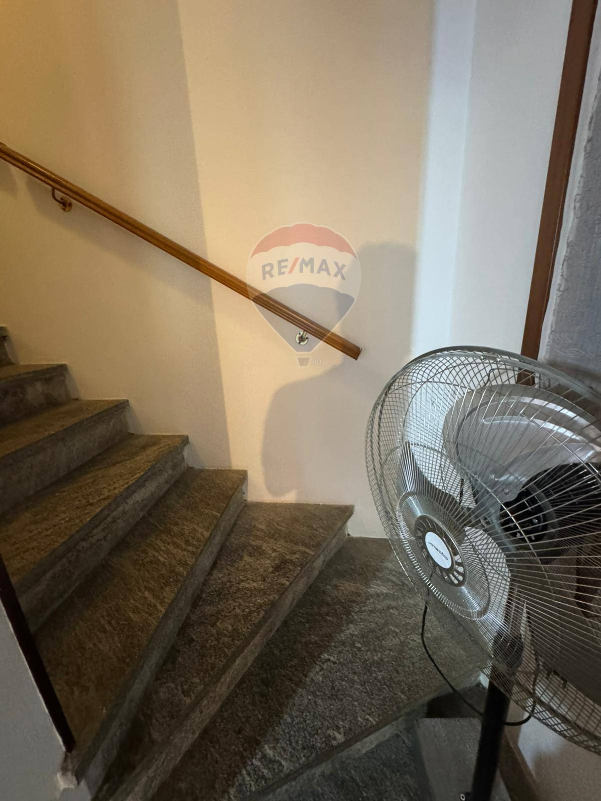 Casa Semindipendente in vendita a Gavirate, Groppello