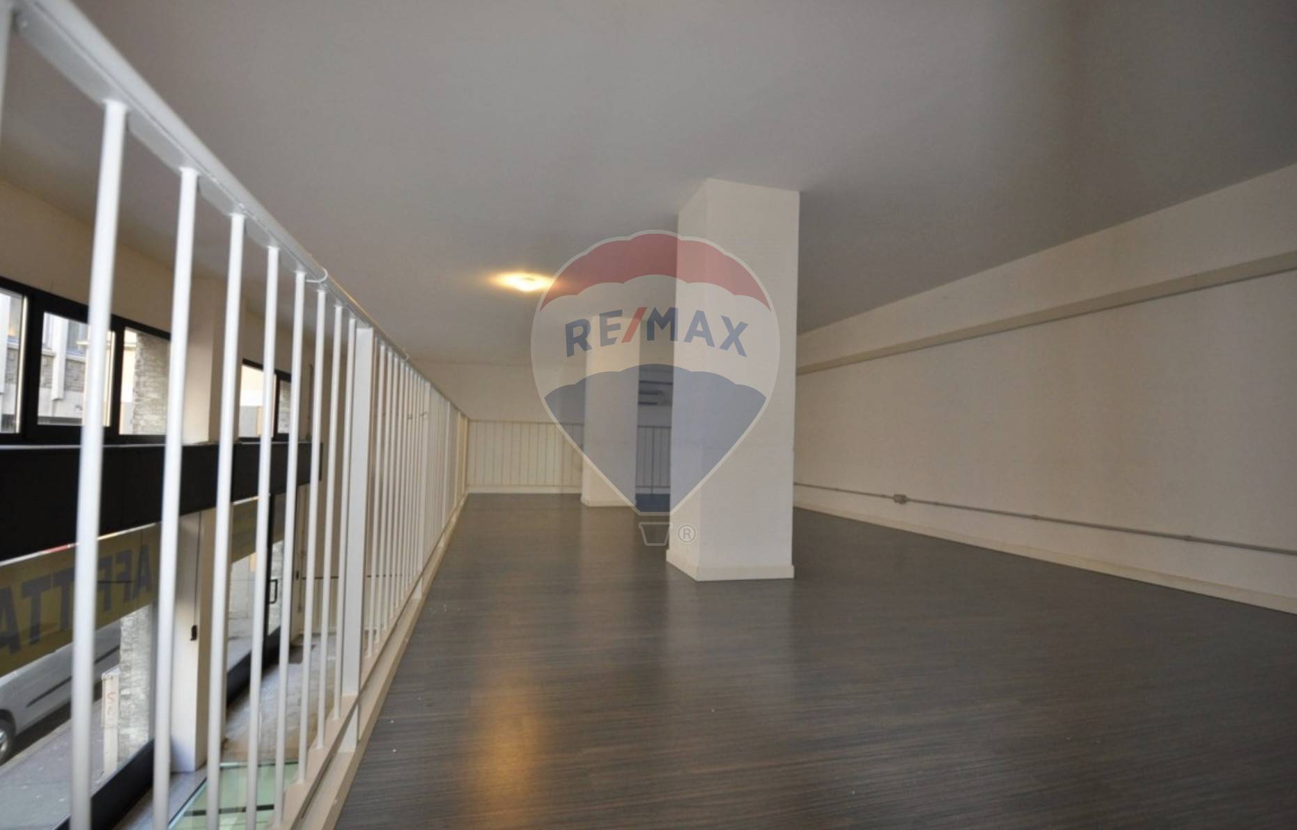 Negozio in affitto a Milano, Carrobio