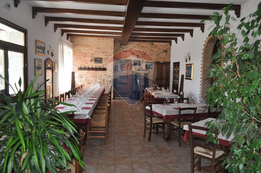 Attivit Commerciale in vendita a Leggiuno, Reno