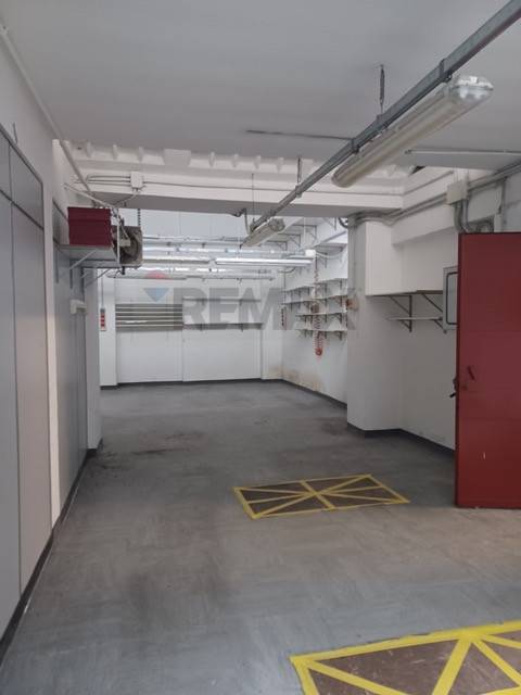 Laboratorio in vendita a Milano, Corsica