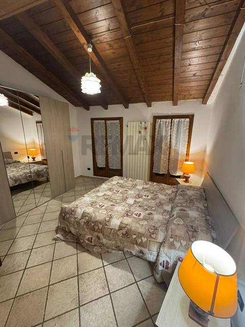 Casa Semindipendente in vendita a Gavirate, Groppello