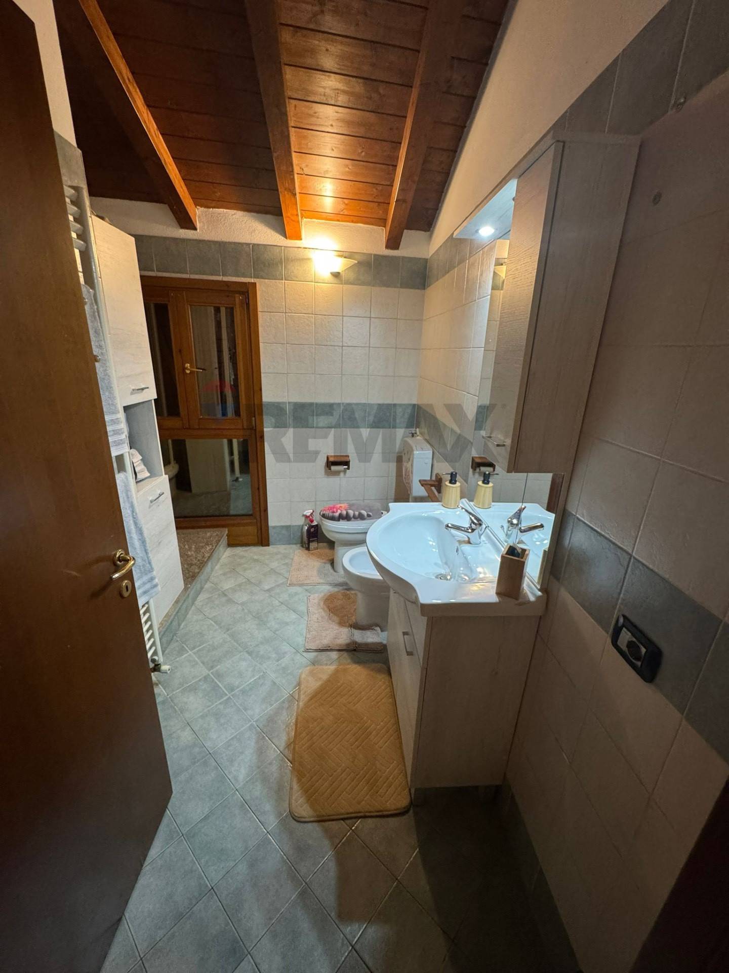 Casa Semindipendente in vendita a Gavirate, Groppello