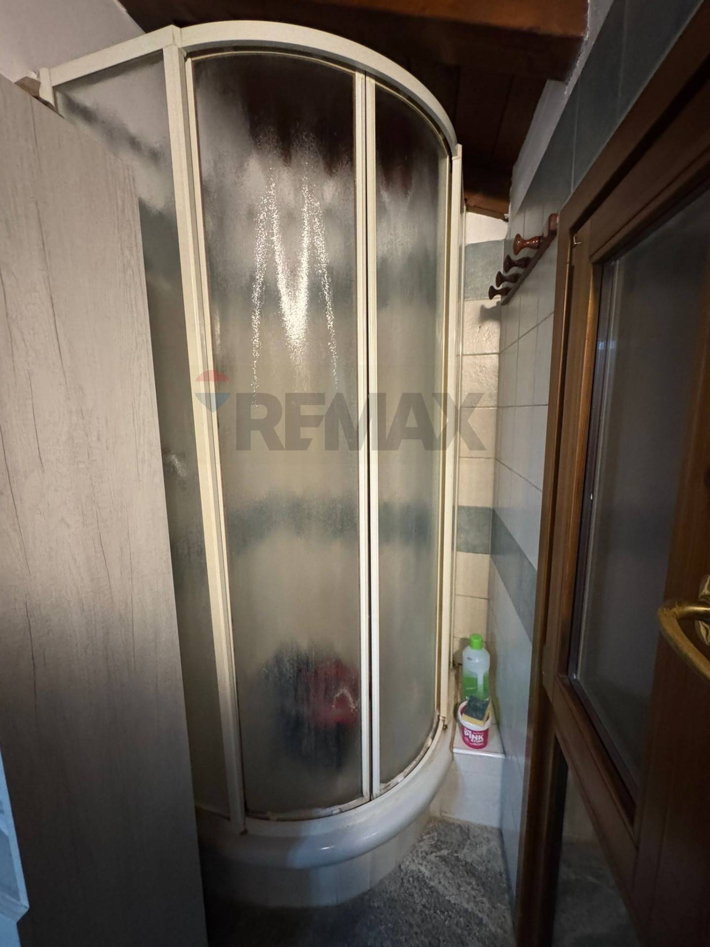 Casa Semindipendente in vendita a Gavirate, Groppello