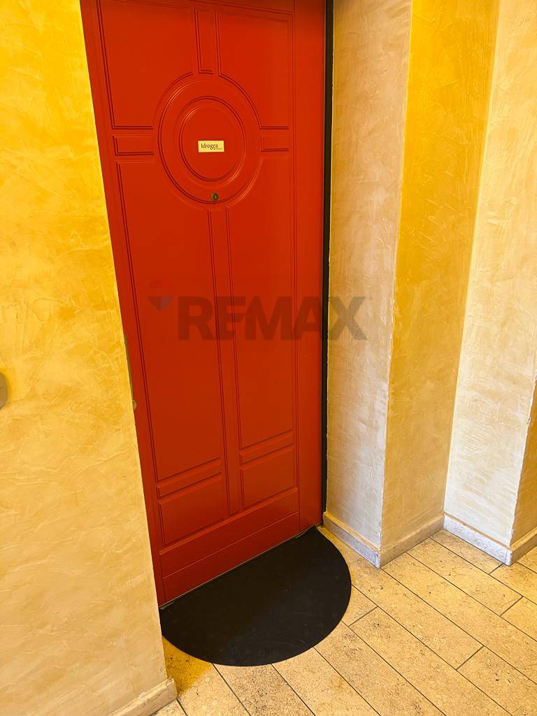 Ufficio in vendita a Varese, Calcinate del Pesce