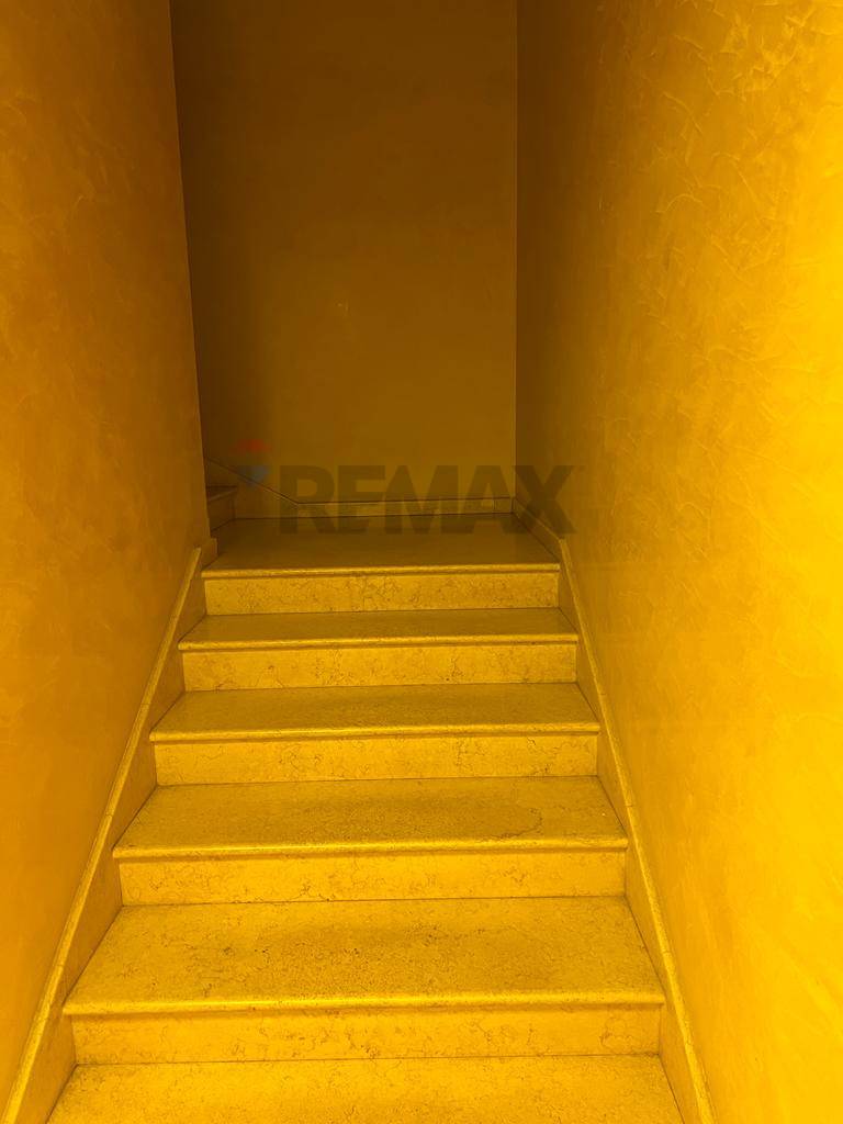 Ufficio in vendita a Varese, Calcinate del Pesce