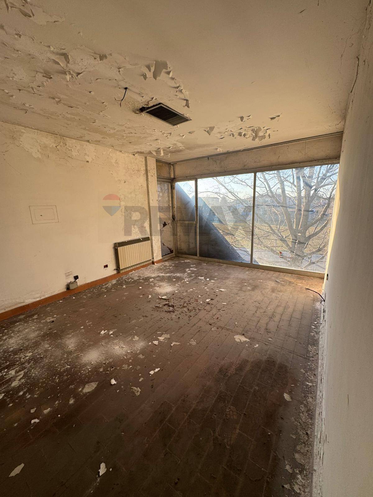 Locale Commerciale in affitto a Buscate