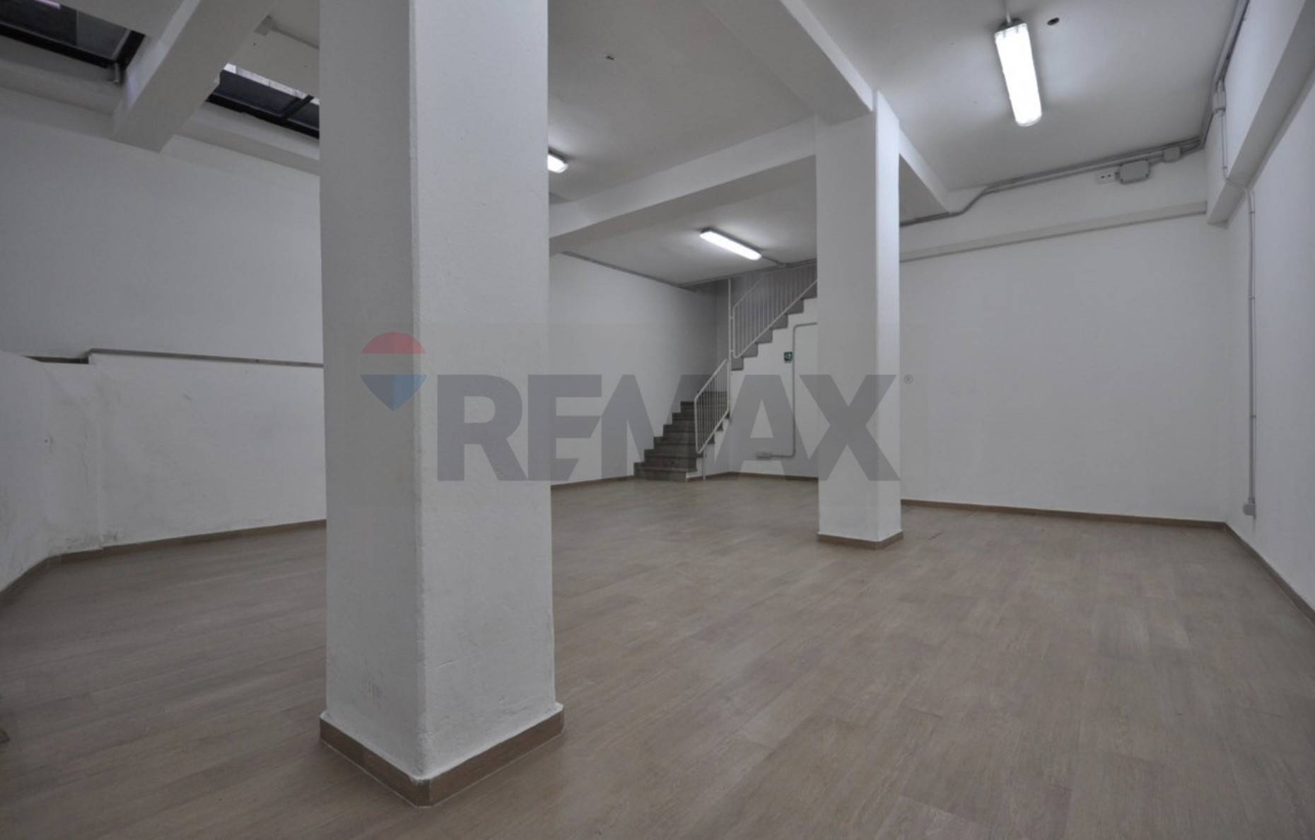 Negozio in affitto a Milano, Carrobio