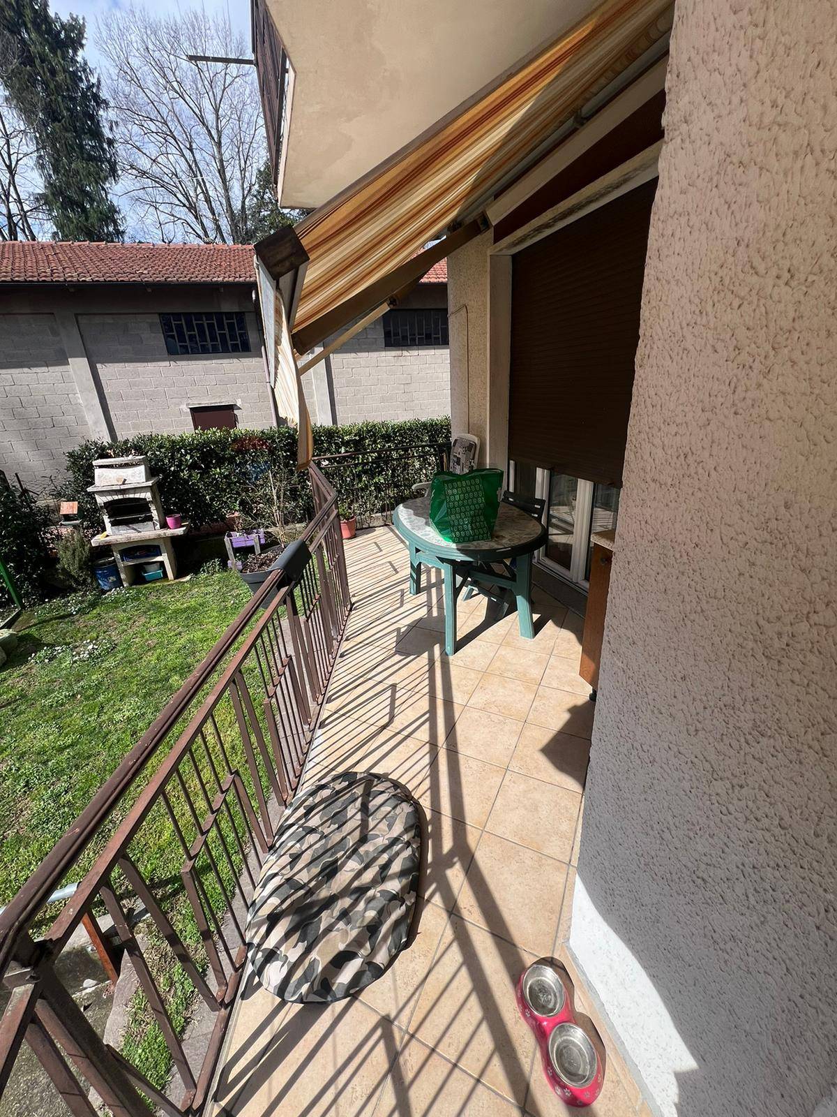 Villetta bifamiliare in vendita a Varese, Casbeno