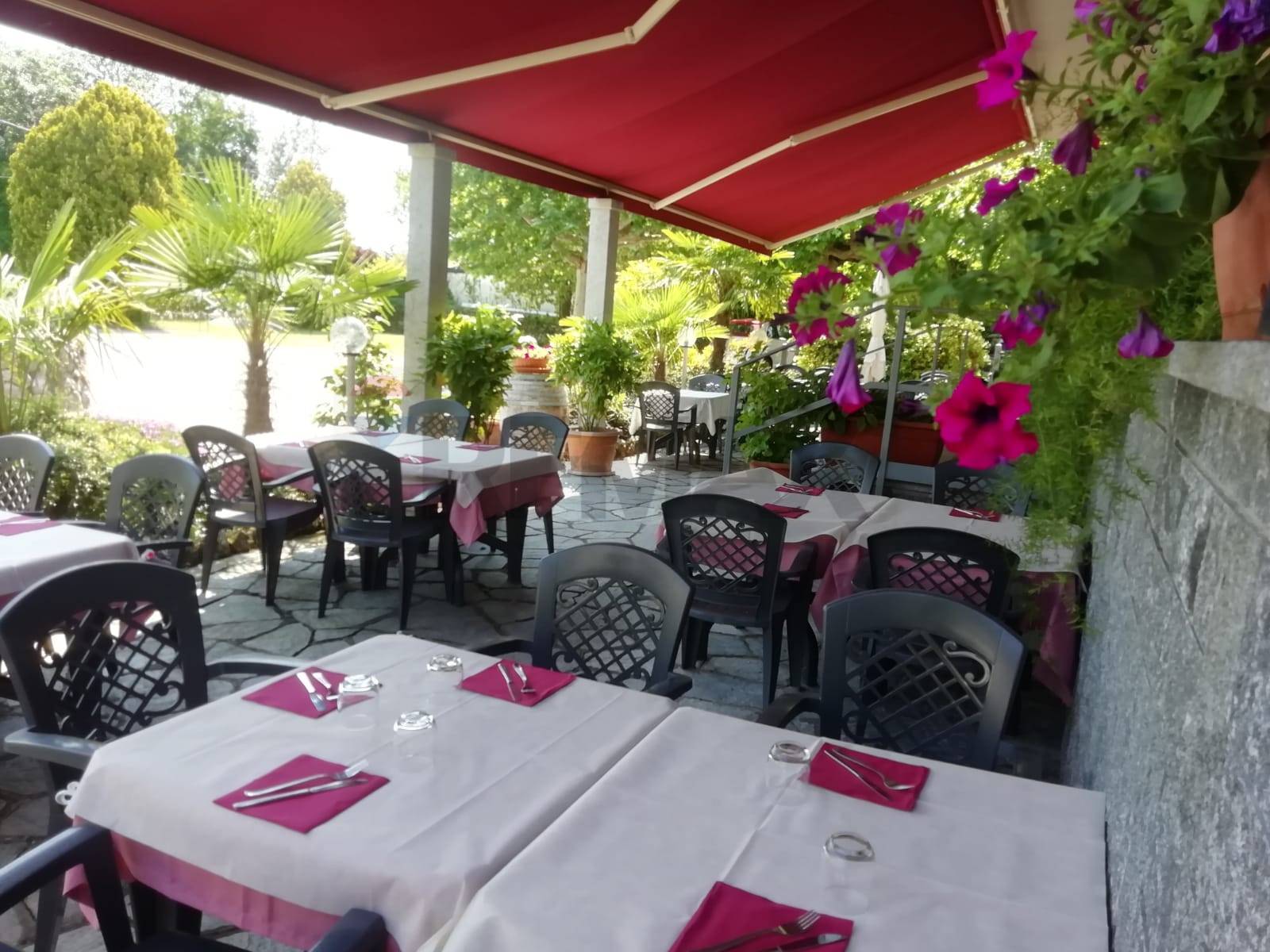 Attivit Commerciale in vendita a Leggiuno, Reno