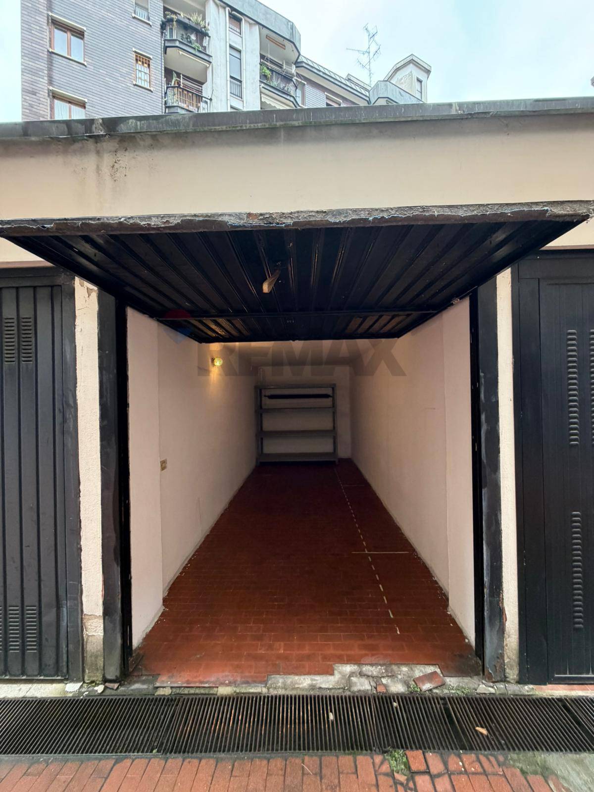 Garage/Box in vendita a Milano, Cenisio