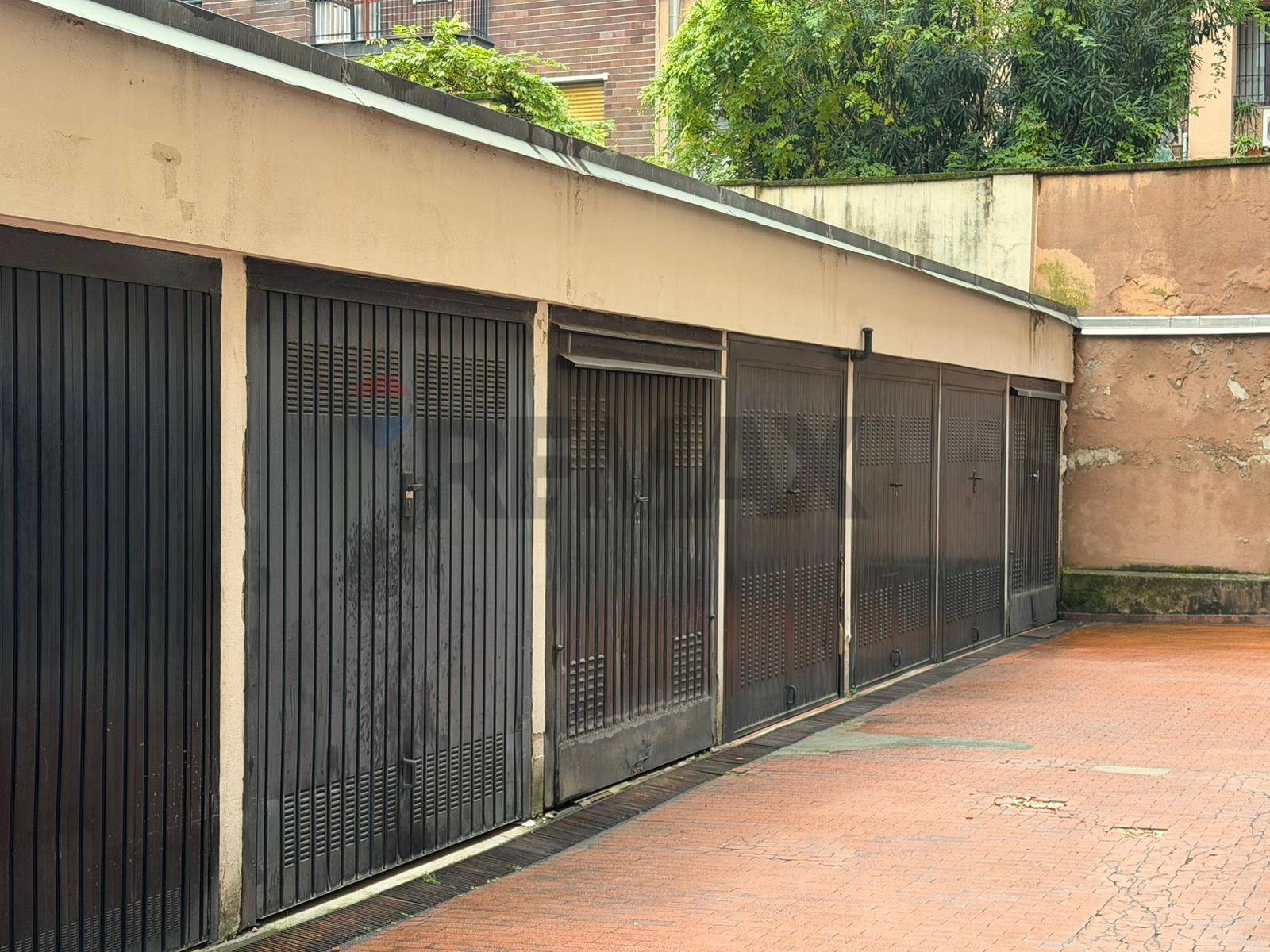 Garage/Box in vendita a Milano, Cenisio