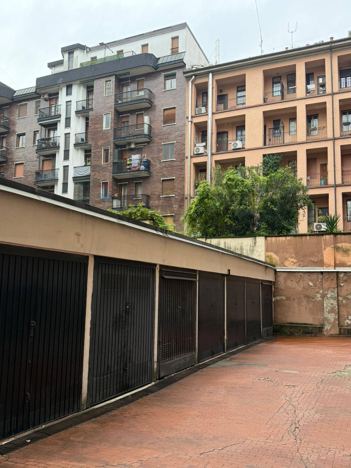 Garage/Box in vendita a Milano, Cenisio