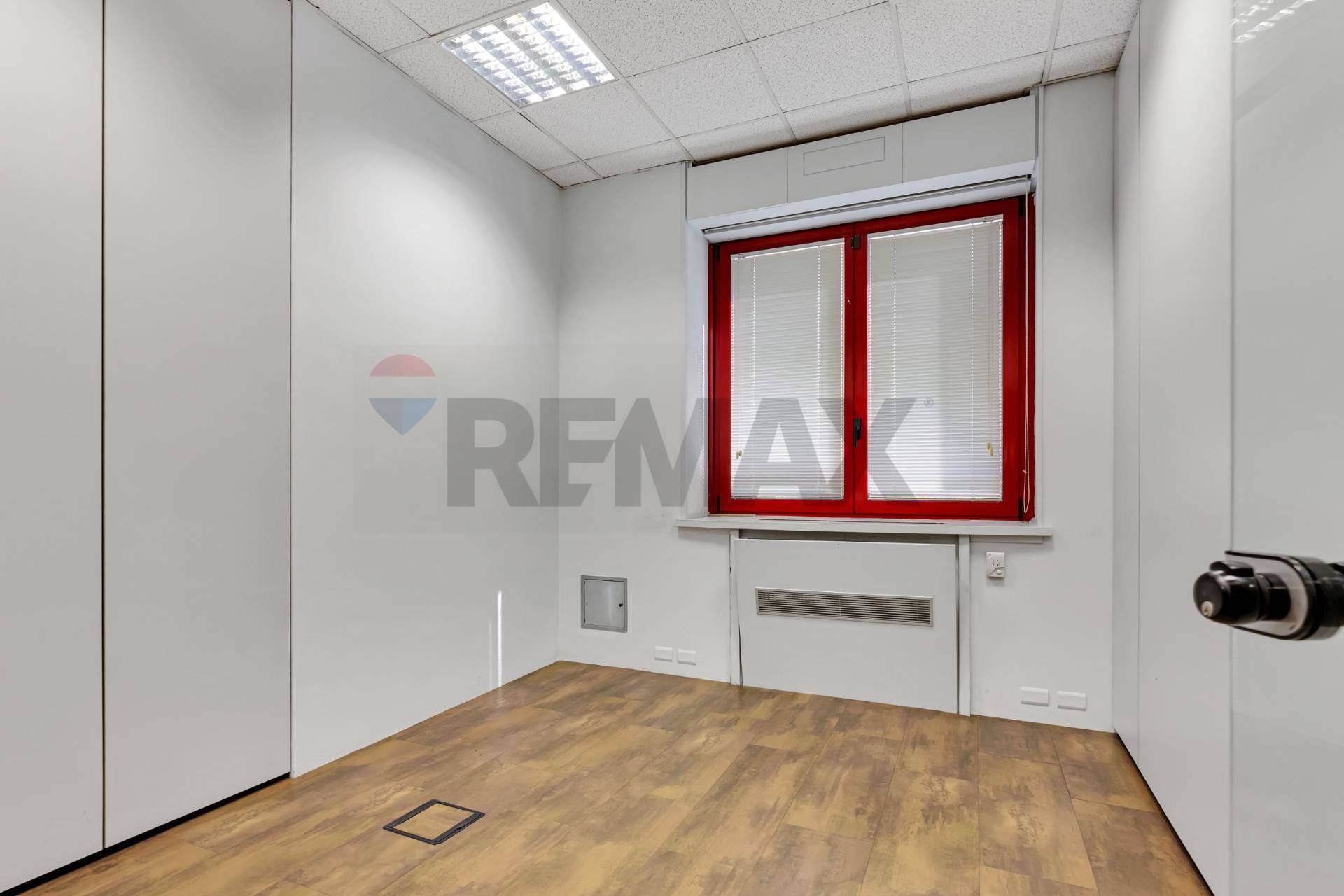 Ufficio in affitto a Milano, Certosa