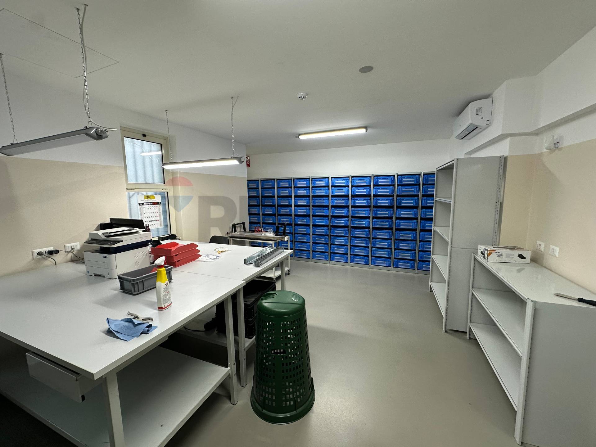 Capannone Industriale in vendita a Opera