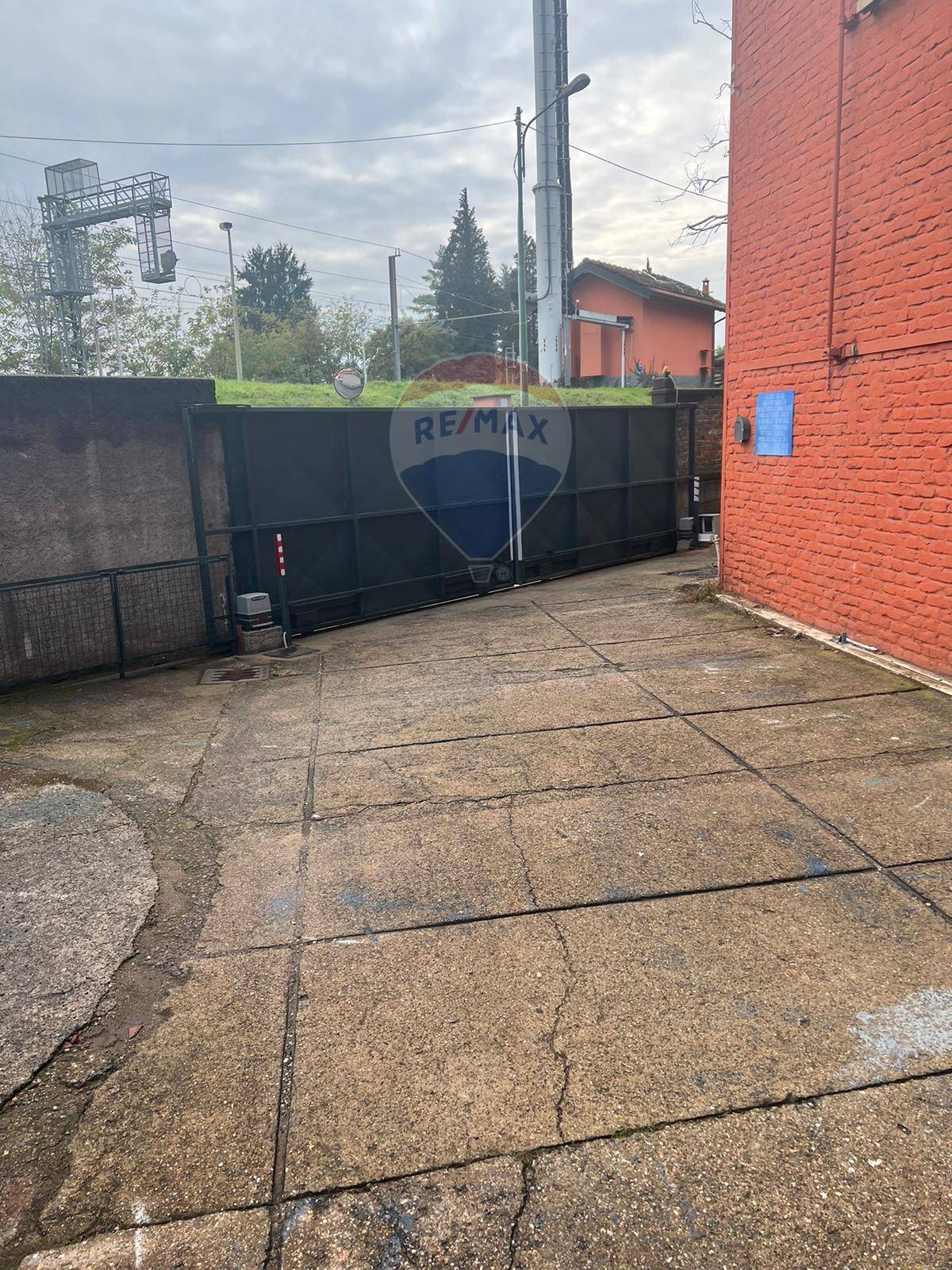 Capannone Industriale in affitto a Barasso, Molina