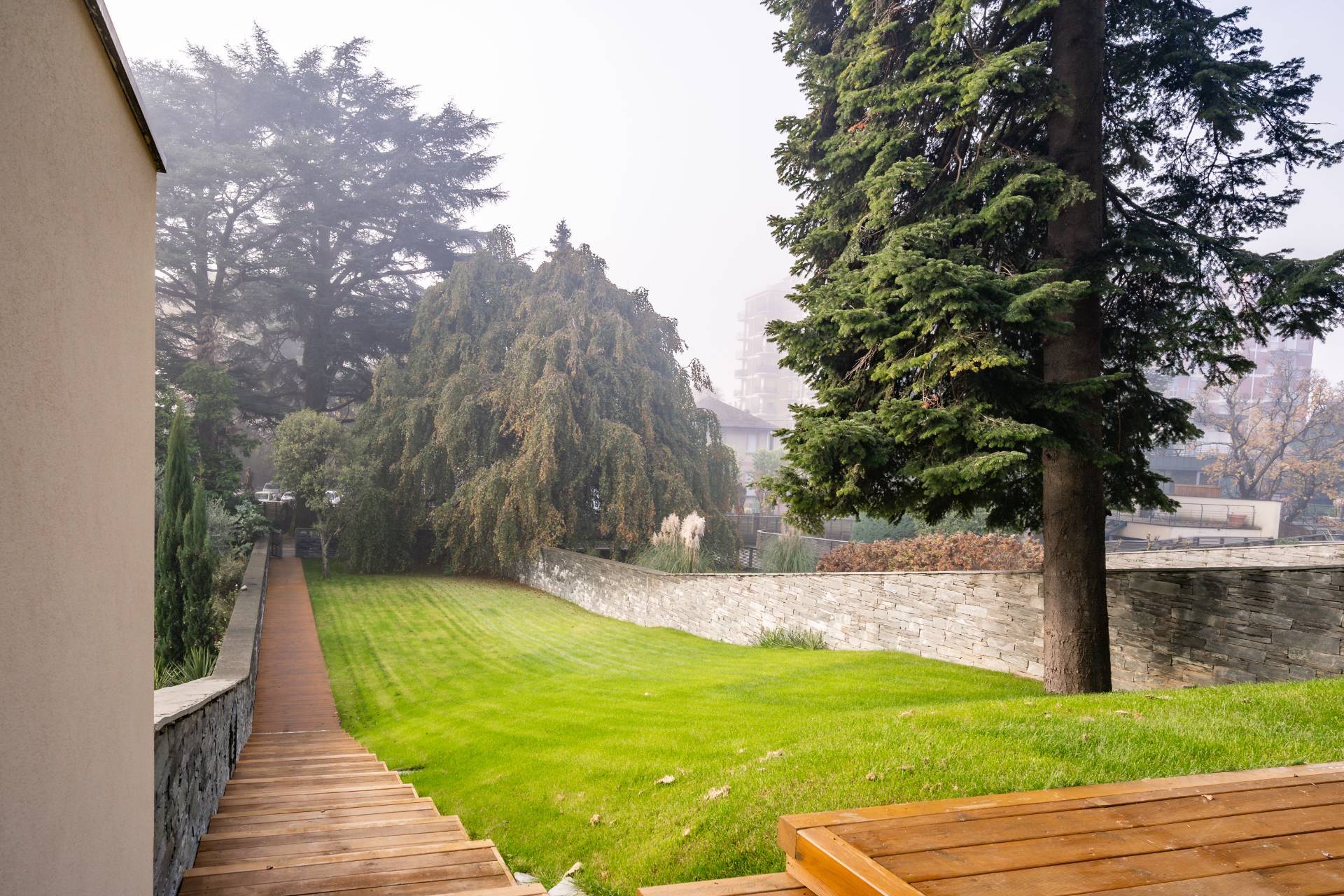 Villa in vendita a Malgrate