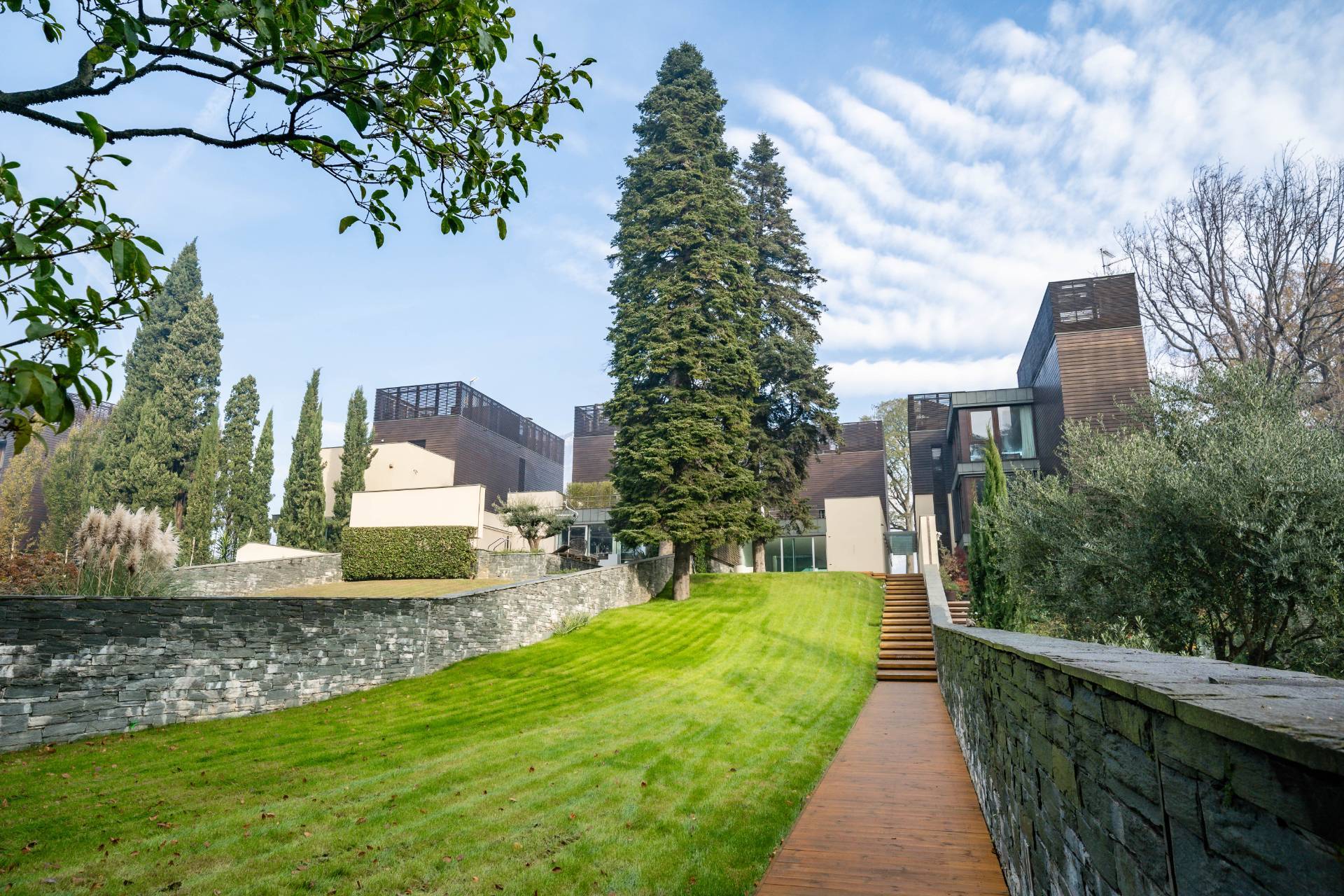 Villa in vendita a Malgrate